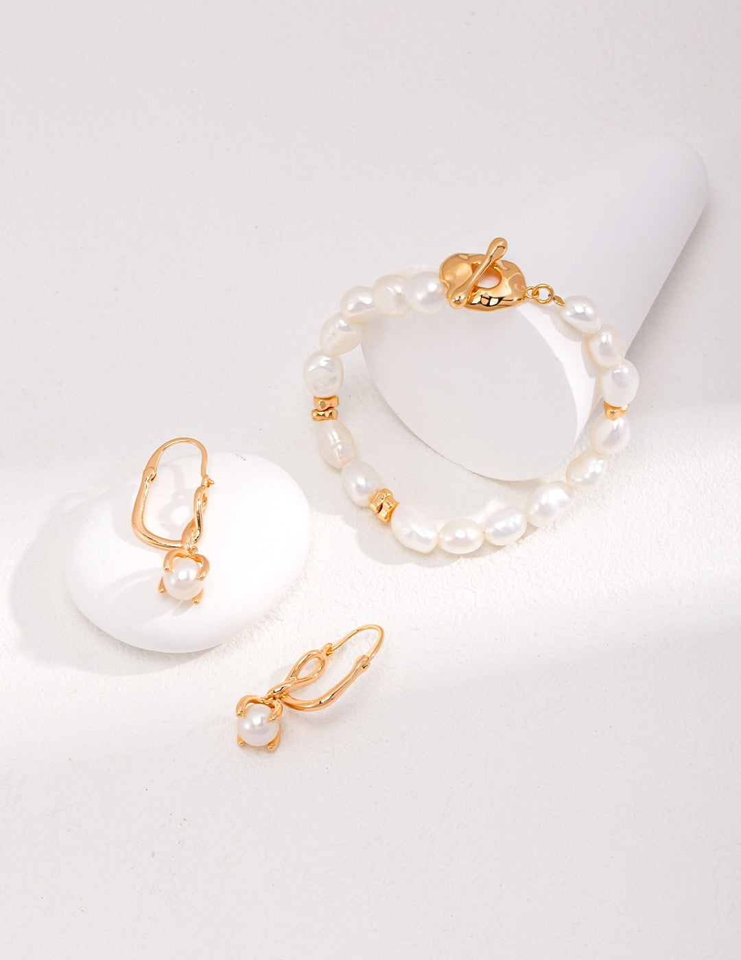 Gold Pearl Hoop Earrings 