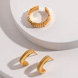 Minimalist Vintage Ribbed Earrings - Lena