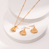 Dainty Shell with Pearl Necklace